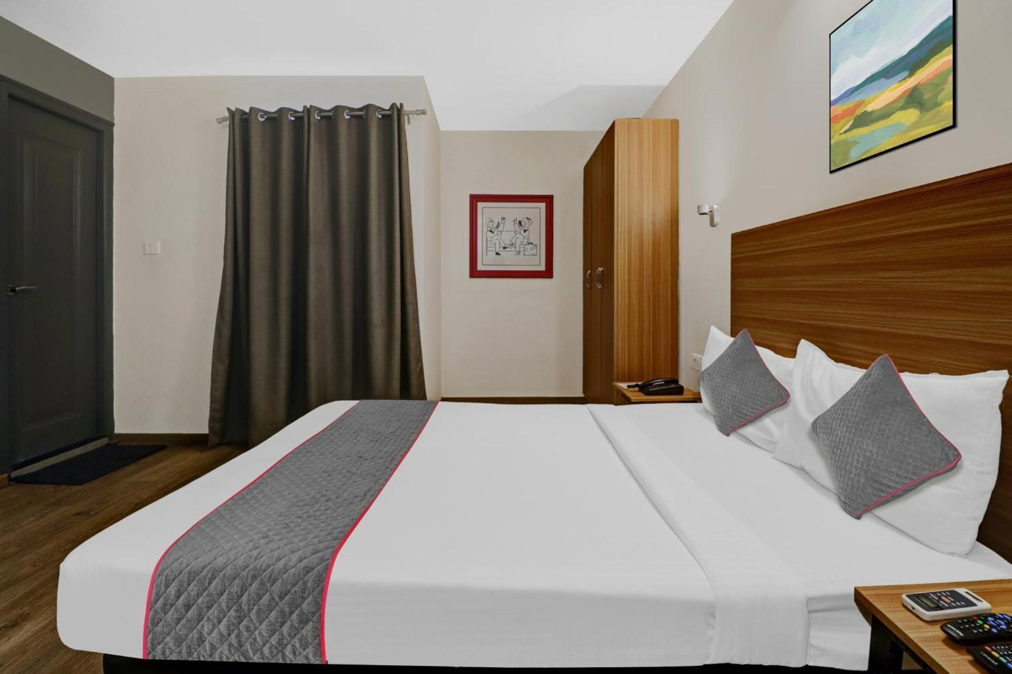 Hotel O Royal Encore Bangalore Buitenkant foto